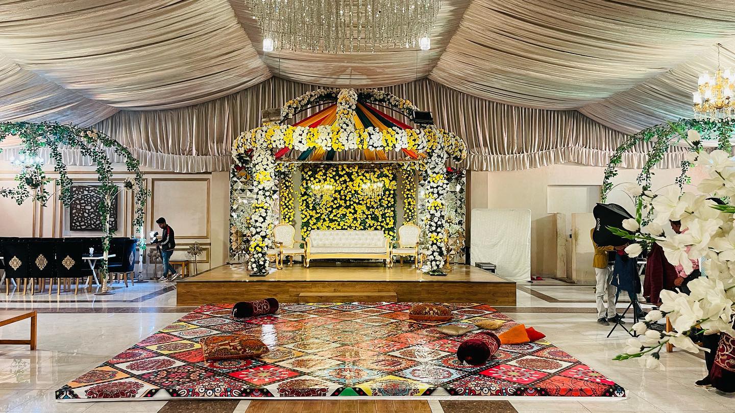 <a href="#">Contact us</a>